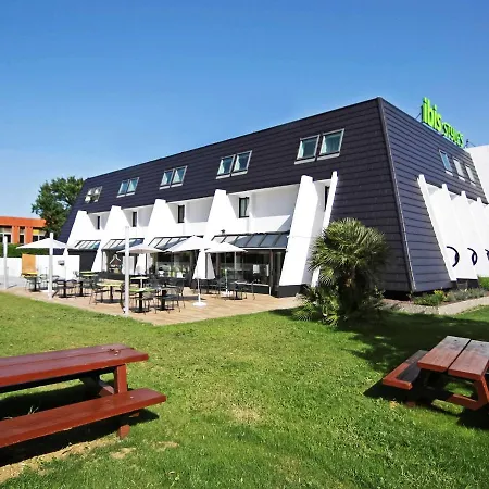 Ibis Styles Toulouse 3* Labège
