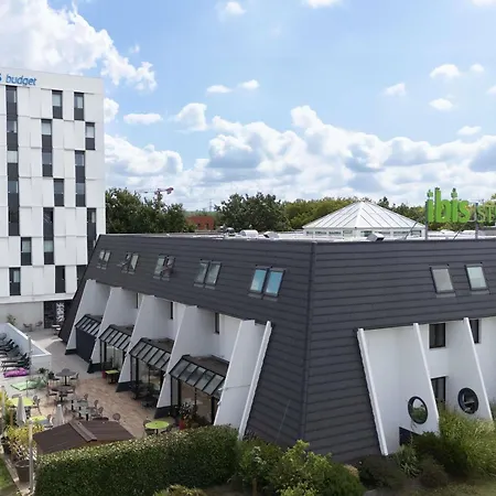 מלון Ibis Styles Toulouse 3*