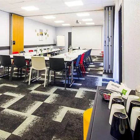 Ibis Styles Toulouse ラベージュ